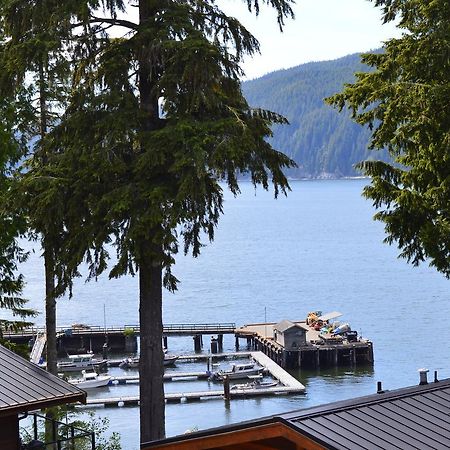 Pair-A-Dice Cottage Port Renfrew Exterior photo