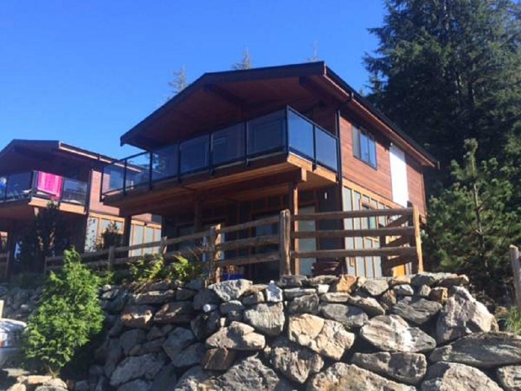 Pair-A-Dice Cottage Port Renfrew Exterior photo
