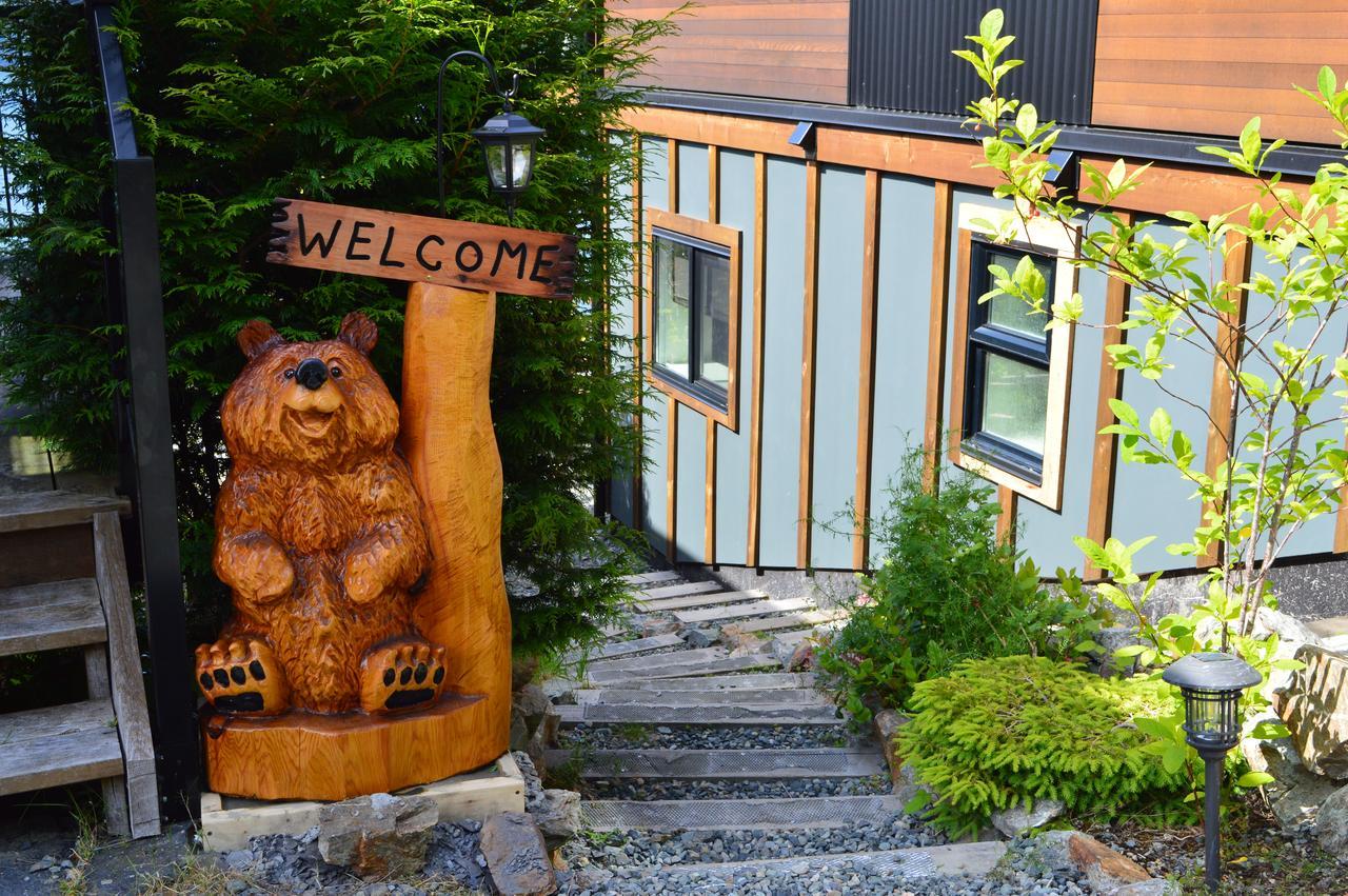 Pair-A-Dice Cottage Port Renfrew Exterior photo
